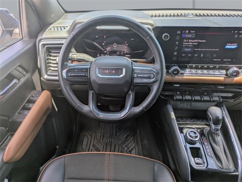 Used 2023 GMC Canyon AT4 image 15