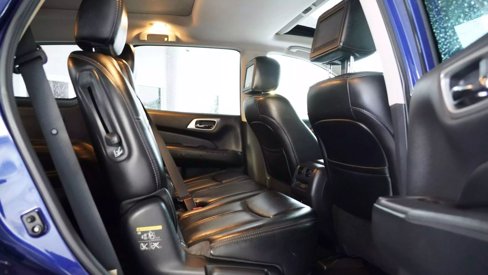 Used 2017 Nissan Pathfinder Platinum w/ Family Entertainment Package image 13