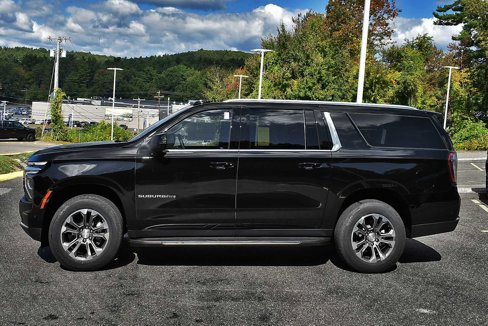 New 2026 Chevrolet Suburban LT w/ Comfort Package image 4