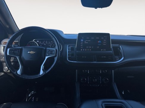 Used 2021 Chevrolet Suburban Premier w/ Premium Package image 14