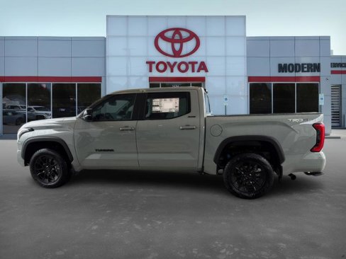 New 2025 Toyota Tundra Limited image 3