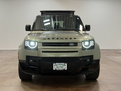 Used 2024 Land Rover Defender 90 X-Dynamic SE image 29