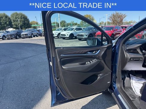 Used 2024 Buick Enclave Avenir w/ Avenir Technology Package image 26