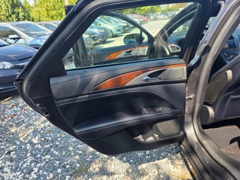 Used 2019 Lincoln MKZ Reserve image 15