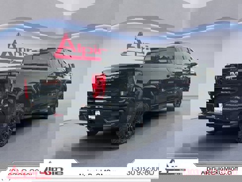 Used 2023 GMC Sierra 1500 AT4X image 5