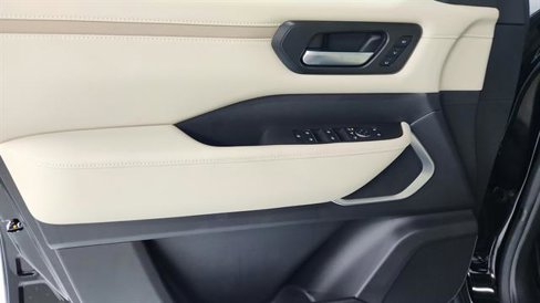 New 2026 Nissan Armada Platinum image 24