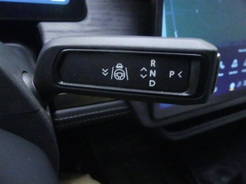 Used 2024 Rivian R1T Adventure image 18