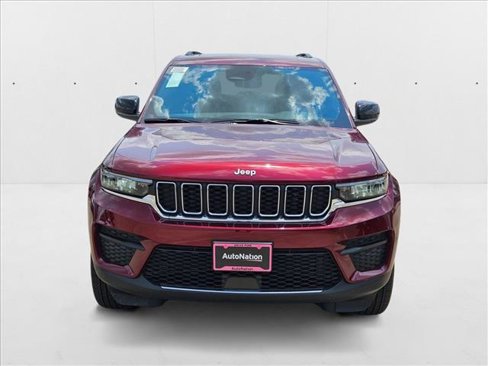 New 2025 Jeep Grand Cherokee Laredo X image 2