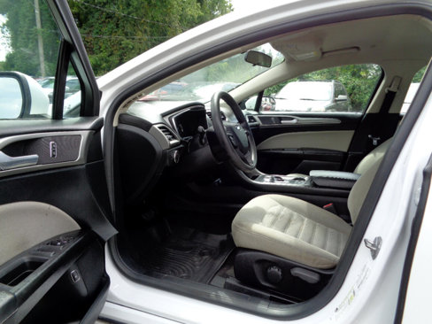 Used 2018 Ford Fusion S image 16