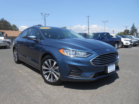 Used 2019 Ford Fusion SE image 1