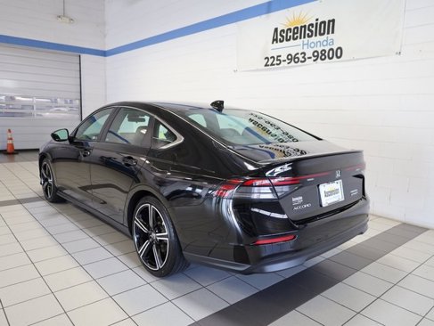 Used 2024 Honda Accord Sport image 12