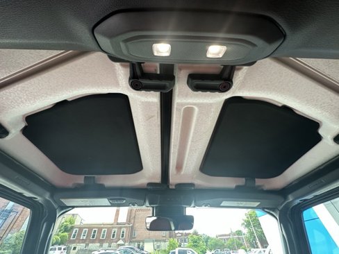 Used 2024 Jeep Wrangler Unlimited Rubicon 392 image 27