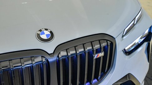 New 2026 BMW X7 M60i image 8