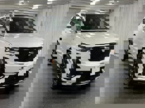 Certified 2022 Cadillac XT6 Sport w/ Technology Package image 7