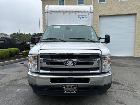 New 2026 Ford E-350 and Econoline 350 Super Duty w/ Power Equipment Group image 3