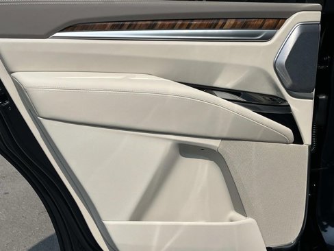 New 2025 Cadillac Escalade Sport Platinum image 23