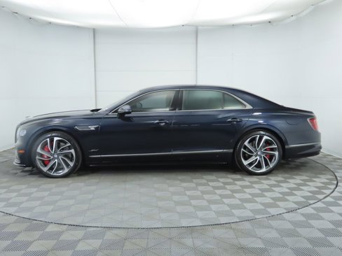 New 2025 Bentley Flying Spur Plug-In Hybrid image 8
