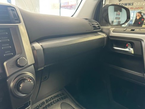 Used 2022 Toyota 4Runner SR5 image 47