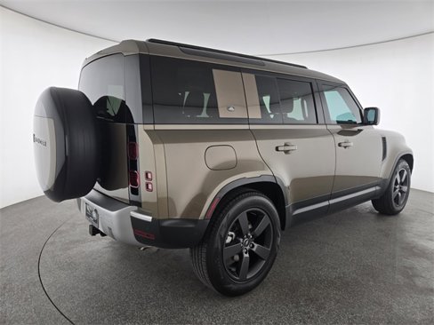 Certified 2024 Land Rover Defender 110 S image 2
