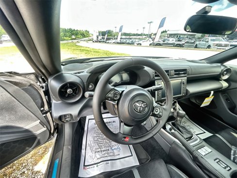 New 2025 Toyota GR86 Premium w/ Performance Package image 20