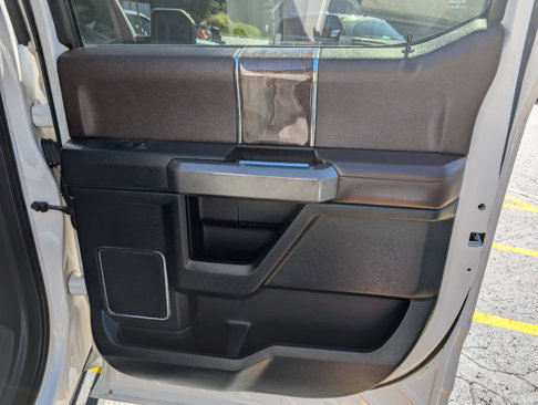 Used 2016 Ford F150 Platinum w/ Technology Package image 27