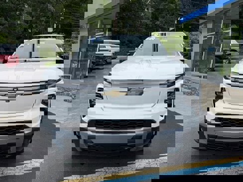 New 2025 Chevrolet Silverado EV LT image 2
