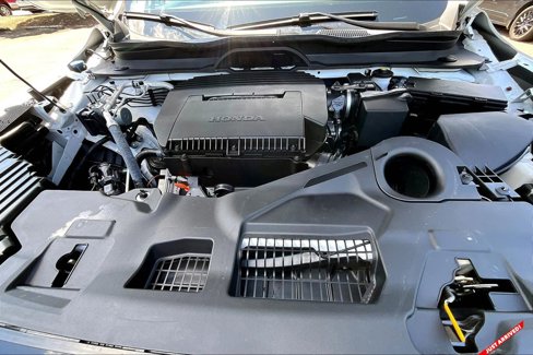 Used 2025 Honda Pilot Sport image 21