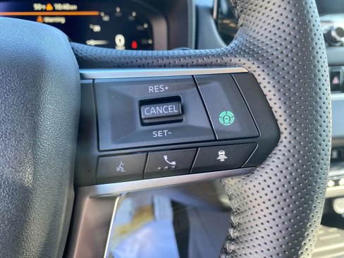 New 2025 Mitsubishi Outlander SEL image 17