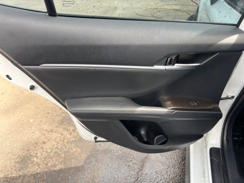 Used 2023 Toyota Camry XSE image 28