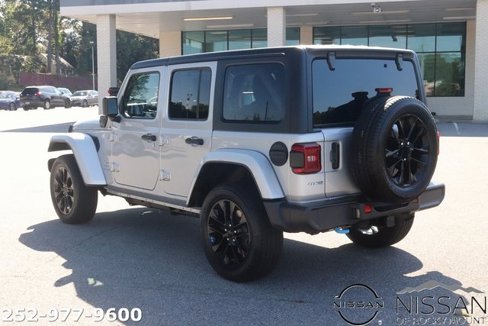 Used 2023 Jeep Wrangler Unlimited Sahara image 5