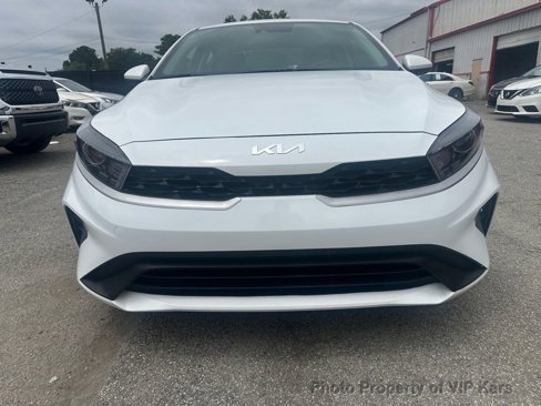 Used 2023 Kia Forte LXS image 3