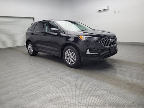 Used 2023 Ford Edge SEL image 13