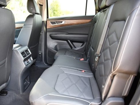 New 2026 Volkswagen Atlas SE image 15