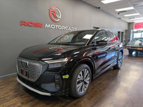 Used 2023 Audi Q4 e-tron Premium Plus w/ Premium Plus image 1