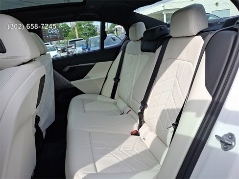 Used 2026 BMW 530i xDrive w/ Executive Package image 9