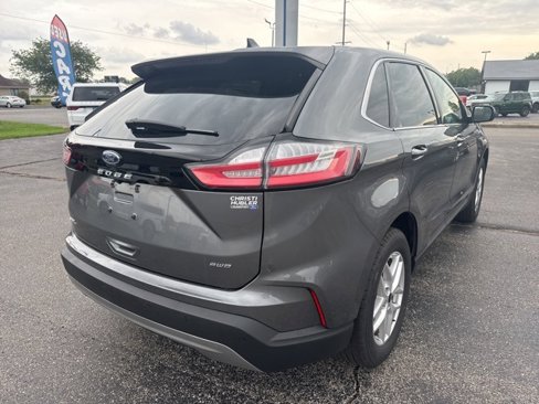 Used 2024 Ford Edge SEL image 4