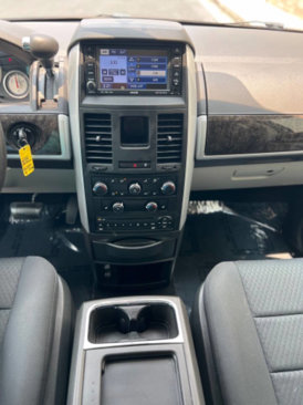 Used 2010 Dodge Grand Caravan Crew w/ Entertainment Group 2 image 11