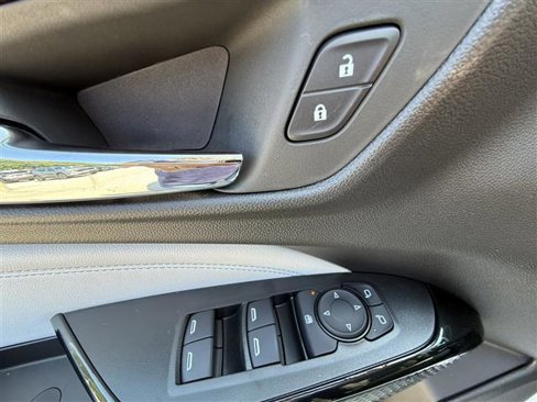 New 2025 Chevrolet Trax LT w/ LT Convenience Package image 13