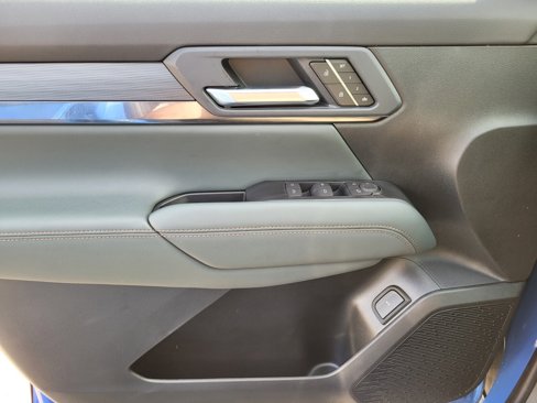New 2026 GMC Terrain AT4 w/ Convenience Package III image 5