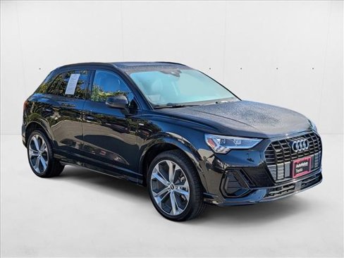 Used 2021 Audi Q3 2.0T Premium Plus w/ Premium Plus Package image 3