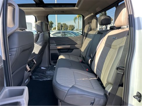 New 2025 Ford F250 Platinum w/ Platinum Plus Package image 17