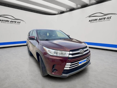 Used 2018 Toyota Highlander FWD V6 image 6