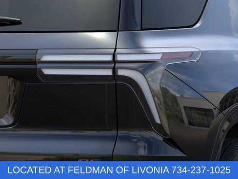 New 2026 Chevrolet Traverse RS w/ LPO, Floor Liner Package image 11