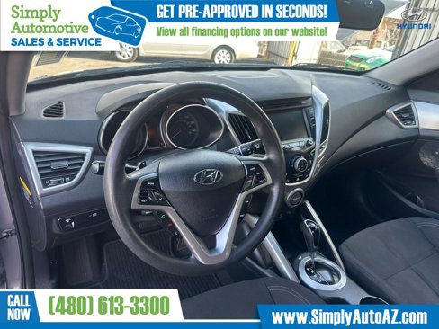 Used 2015 Hyundai Veloster image 17