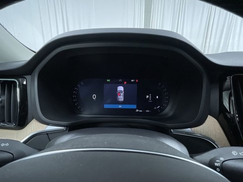 New 2026 Volvo XC60 B5 Plus w/ Climate Package image 15