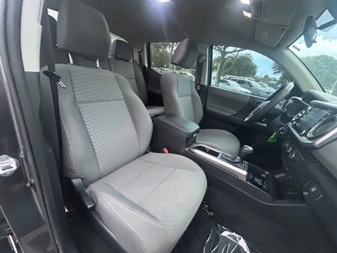 Used 2022 Toyota Tacoma SR5 image 24