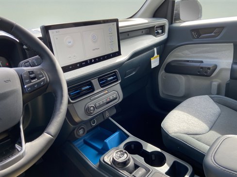 New 2025 Ford Maverick XLT w/ XLT Luxury Package image 13