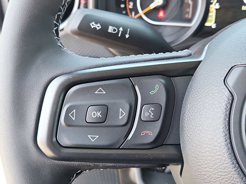 New 2025 Jeep Wrangler Unlimited Rubicon w/ Technology Group image 22