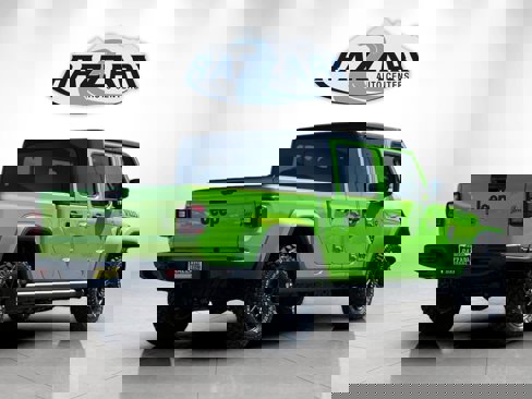 New 2025 Jeep Gladiator Sport image 3