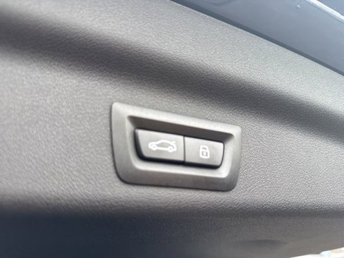 New 2026 BMW X1 xDrive28i w/ Technology Package image 9